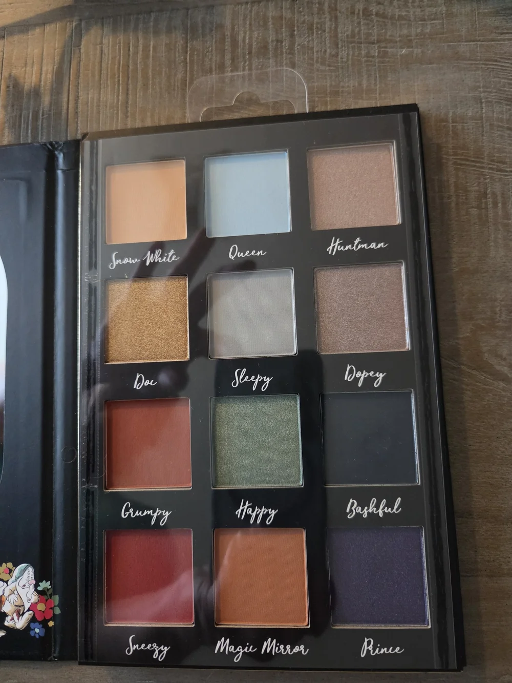 Disney's Snow White and the Seven Dwarfs Eyeshadow Palette